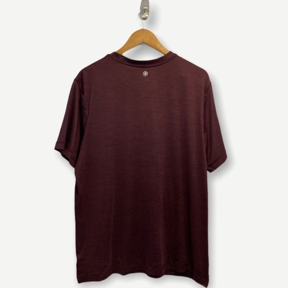 COPY - 🦈 Gaiam Men’s Tee Size XL - Picture 5 of 16